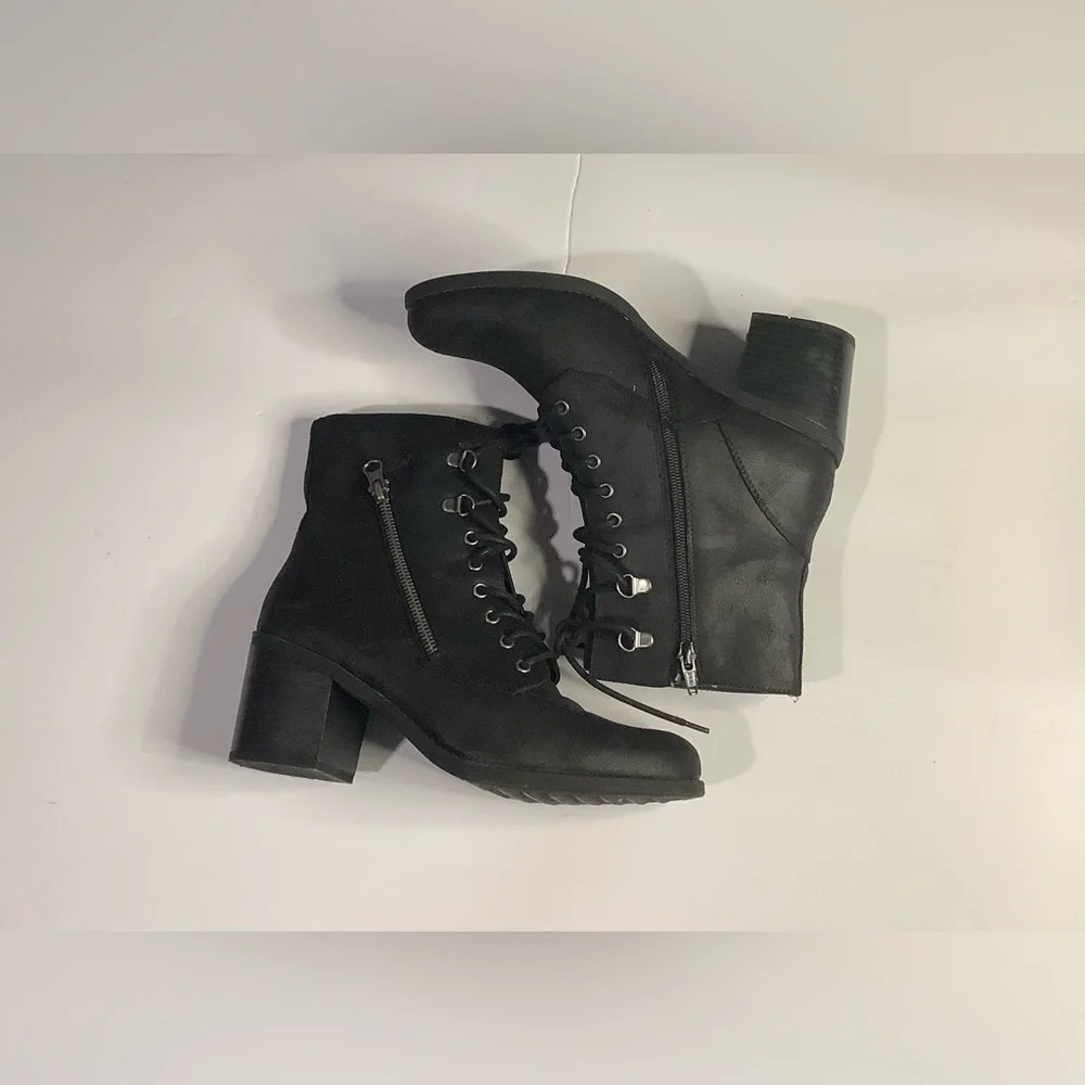 White Mountain Black Lace Up Boots - Picture 2 of 5